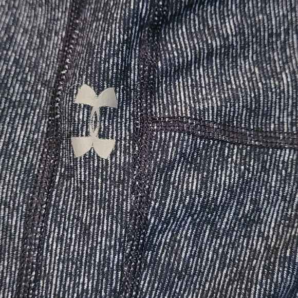 Under Armour black space dyed cropped leggings small - Picture 7 of 12